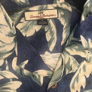 Tommy Bahama Men XL Multicolor Floral‎ Silk Blend Short Sleeve Hawaiian Shirt